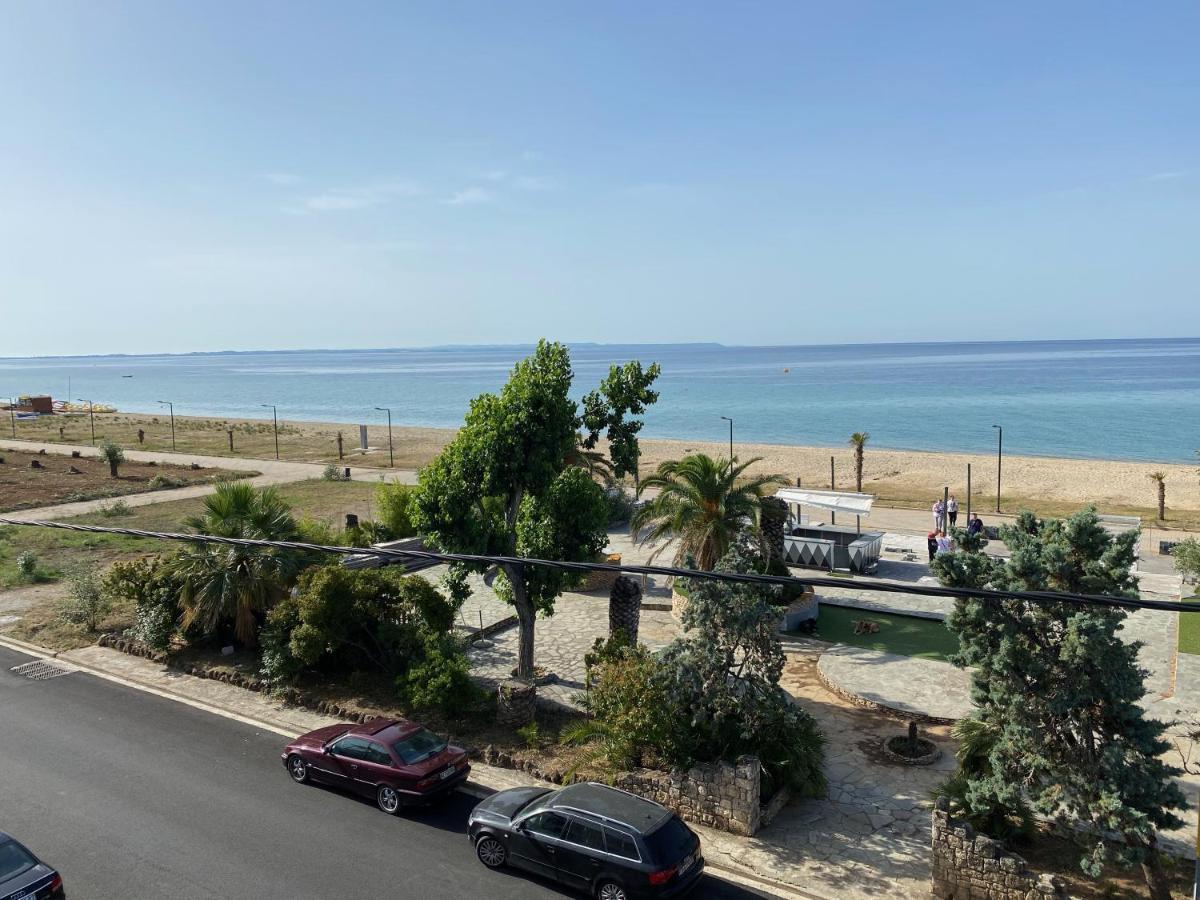Pachmann Apartments Nea Plagia Bagian luar foto