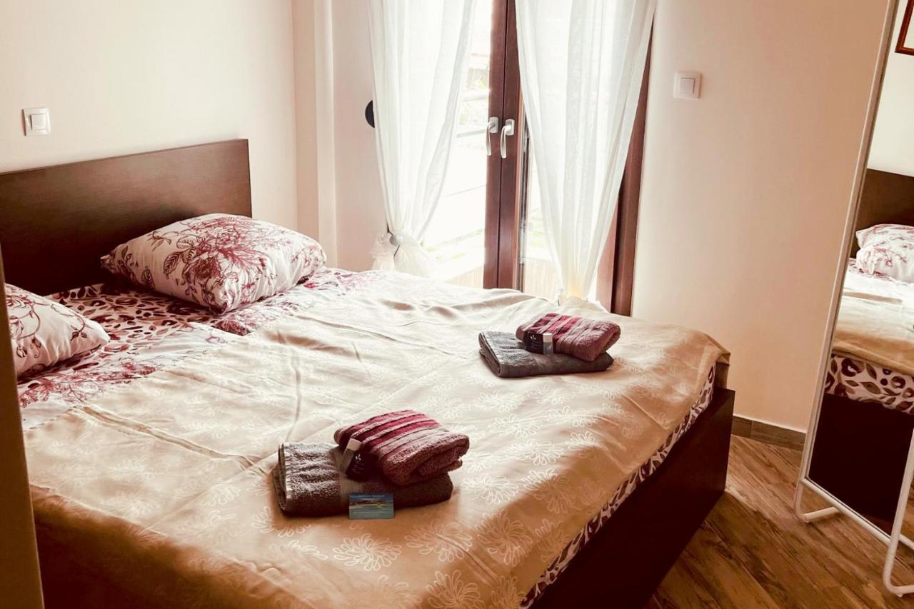 Pachmann Apartments Nea Plagia Bagian luar foto