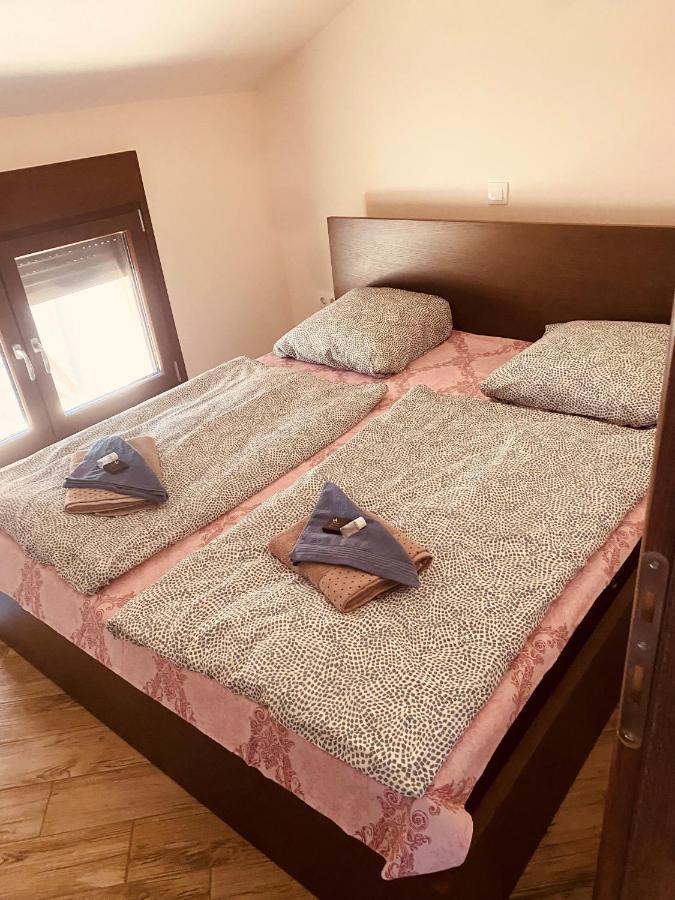 Pachmann Apartments Nea Plagia Bagian luar foto